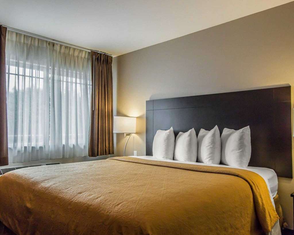 Americas Best Value Inn & Suites Escondido Quarto foto